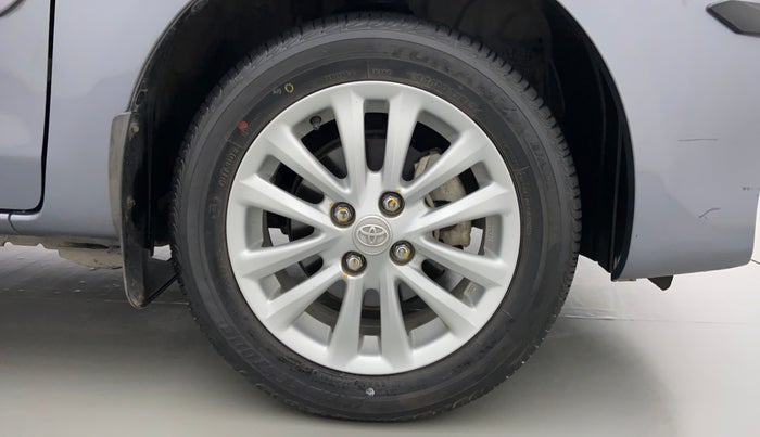 2014 Toyota Etios V, Petrol, Manual, 13,919 km, Right Front Wheel