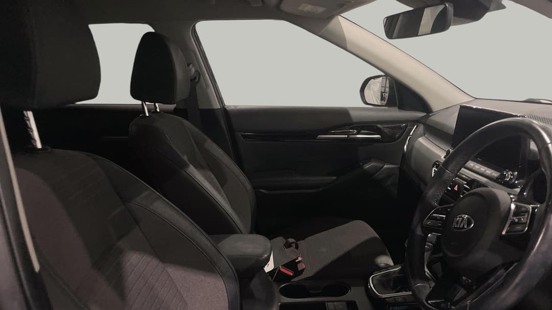 2020 Kia Seltos Sport+ (FWD), Automatic, 46973 km, Right Side Front Door Cabin View