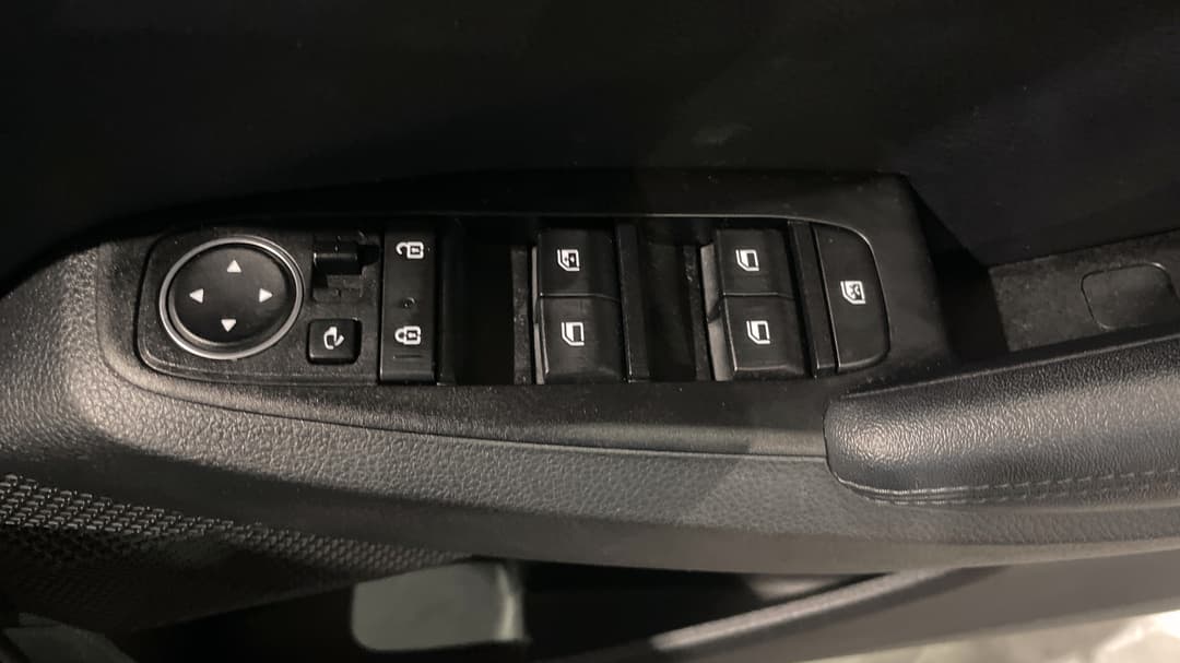 2020 Kia Seltos Sport+ (FWD), Automatic, 46973 km, Drivers Side Door Panel Controls