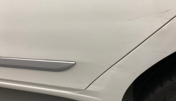 2017 Hyundai Elite i20 ASTA 1.4 CRDI DUAL TONE, Diesel, Manual, 79,168 km, Rear left door - Minor scratches