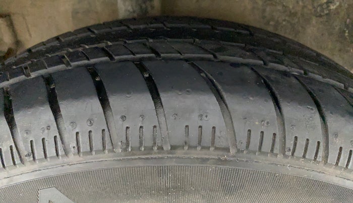 2018 Maruti Celerio VXI CNG D, CNG, Manual, 65,067 km, Right Rear Tyre Tread