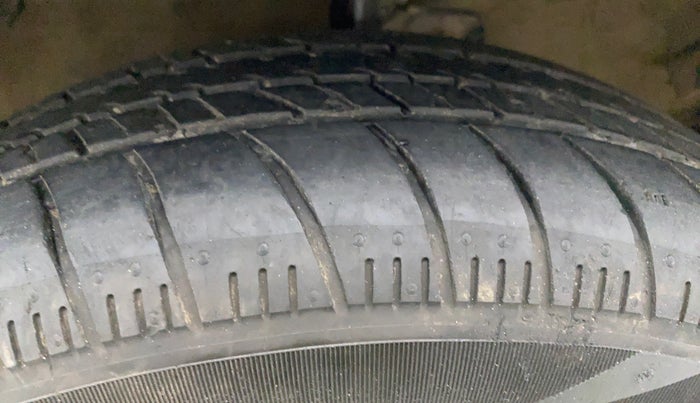 2018 Maruti Celerio VXI CNG D, CNG, Manual, 65,067 km, Left Rear Tyre Tread