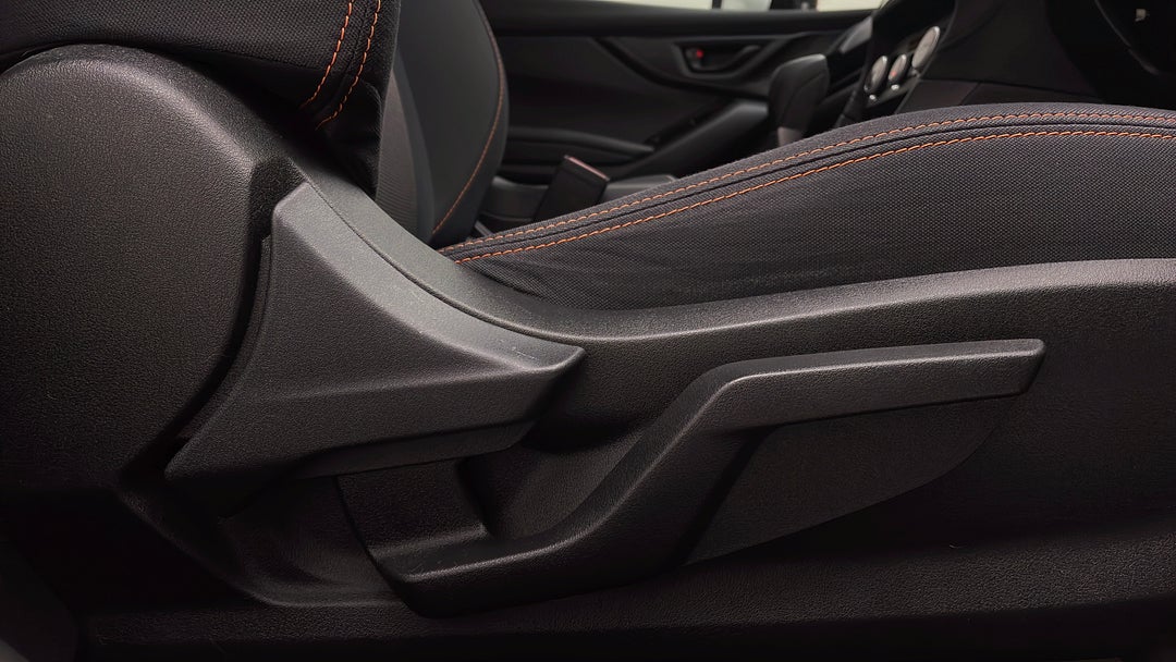 2018 Subaru XV 2.0i, Automatic, 35029 km, Drivers Side Adjustment Panel