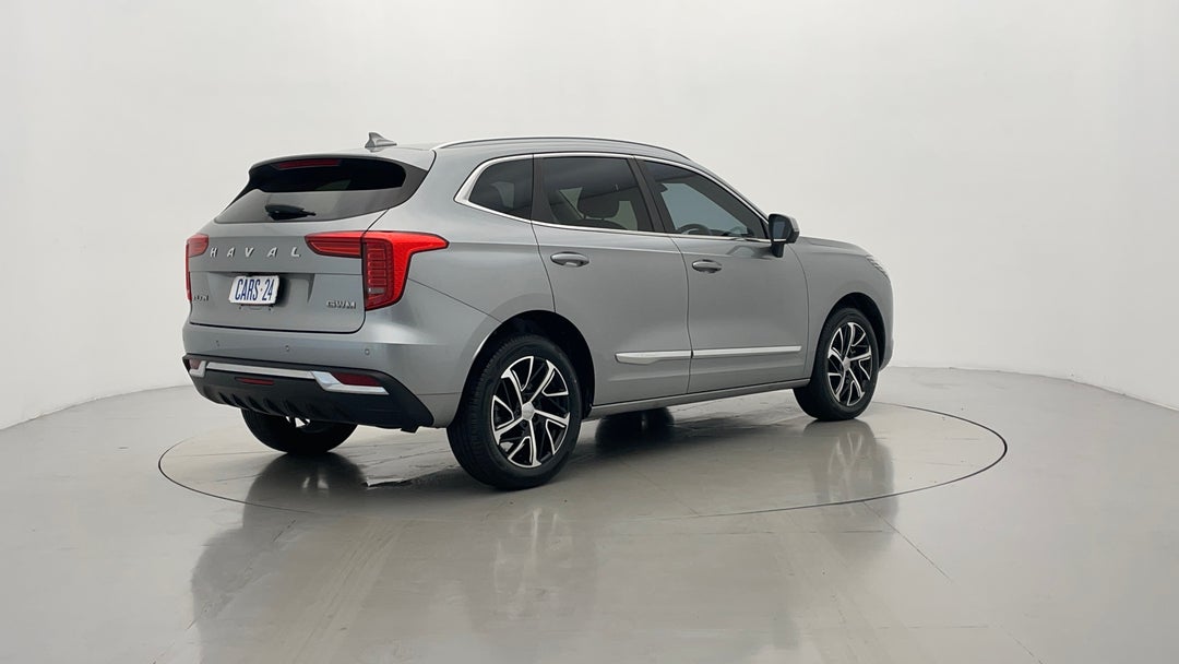 Right Back Diagonal (45- Degree) View