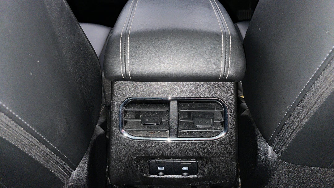 Rear A/C Vent