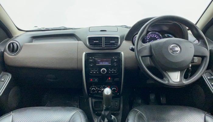 2017 Nissan Terrano XL P, Petrol, Manual, 37,377 km, Dashboard