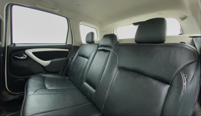 2017 Nissan Terrano XL P, Petrol, Manual, 37,377 km, Right Side Rear Door Cabin
