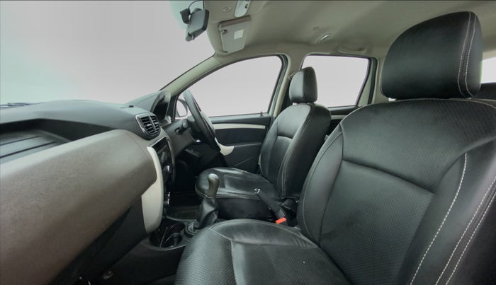 2017 Nissan Terrano XL P, Petrol, Manual, 37,377 km, Right Side Front Door Cabin