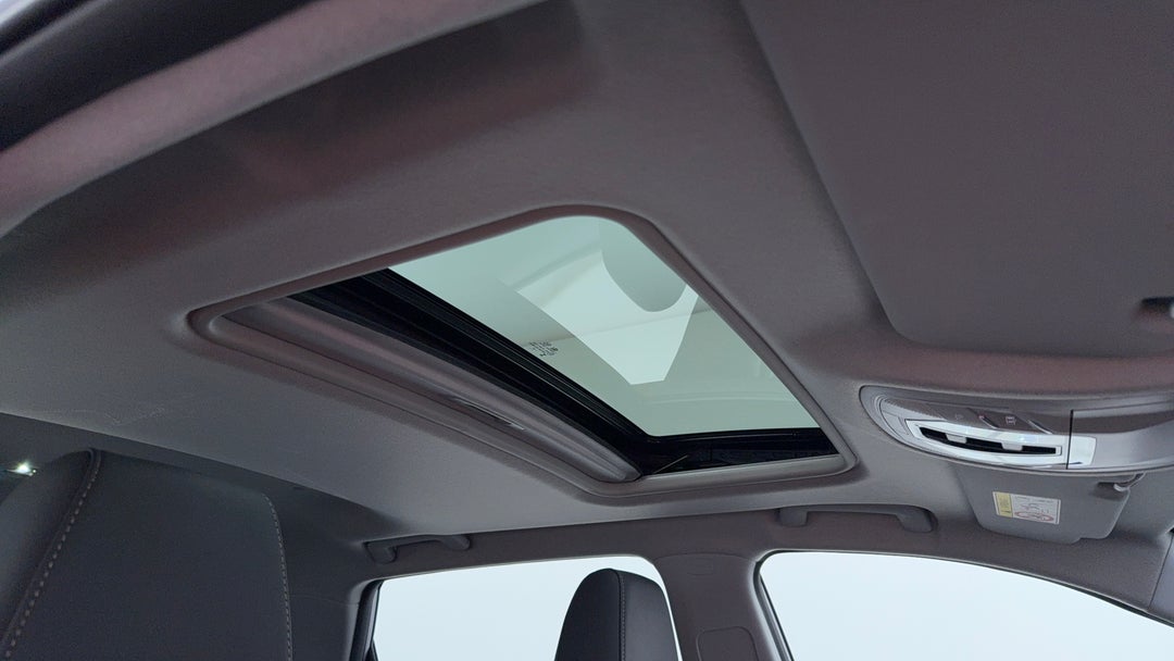 Interior Sunroof/Moonroof