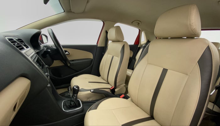 2015 Volkswagen Polo HIGHLINE1.5L DIESEL, Diesel, Manual, 87,811 km, Right Side Front Door Cabin