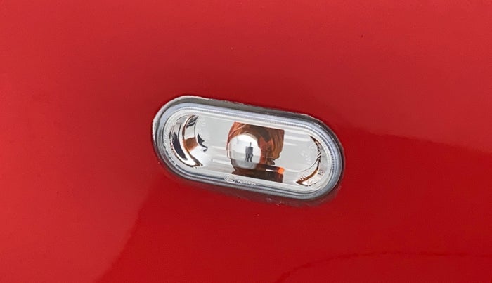 2015 Volkswagen Polo HIGHLINE1.5L DIESEL, Diesel, Manual, 87,811 km, Left fender Indicator light - Not working