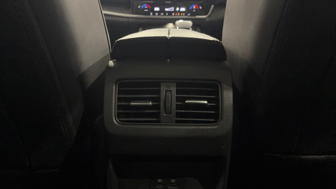 2024 Nissan X-trail St-l (2WD), Automatic, 20698 km, Rear A/C Vent