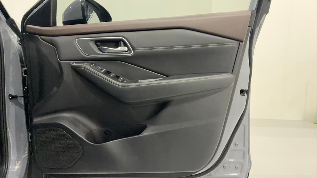 2024 Nissan X-trail St-l (2WD), Automatic, 20698 km, Speaker View