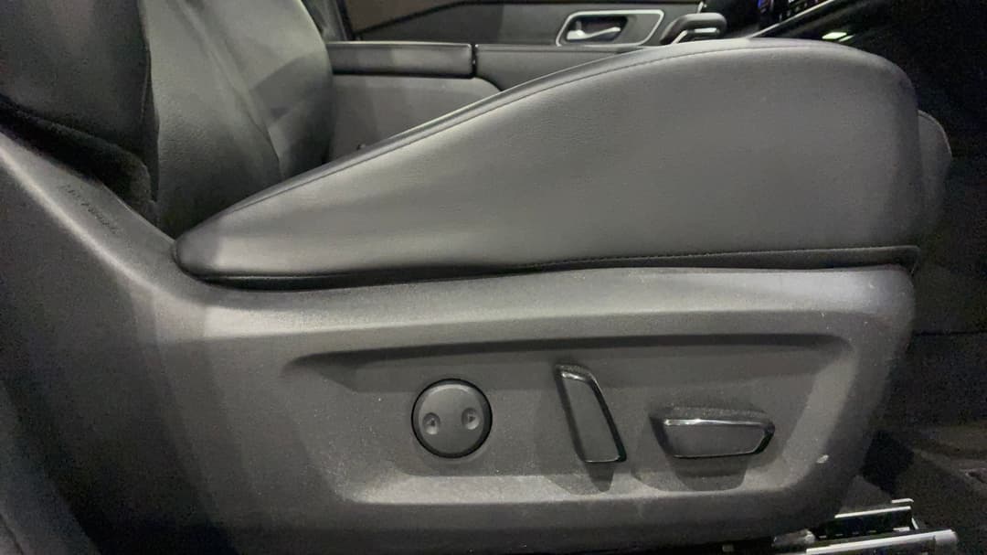2024 Nissan X-trail St-l (2WD), Automatic, 20698 km, Drivers Side Adjustment Panel