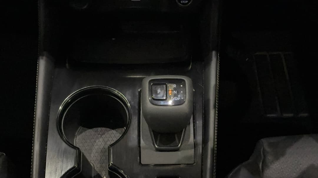 2024 Nissan X-trail St-l (2WD), Automatic, 20698 km, Gear Lever 