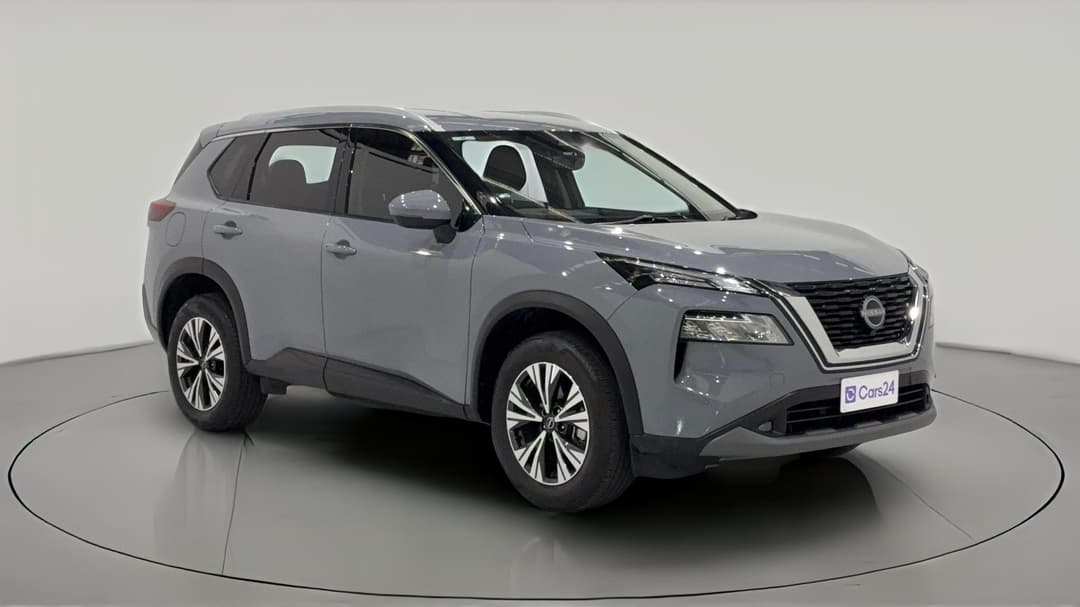 2024 Nissan X-trail St-l (2WD), Automatic, 20698 km, Right Front Diagonal (45- Degree) View