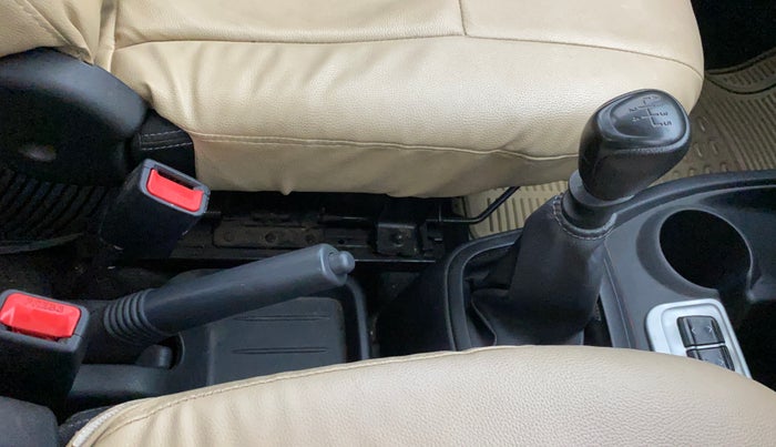 2018 Datsun Redi Go S 1.0, Petrol, Manual, 25,369 km, Gear Lever