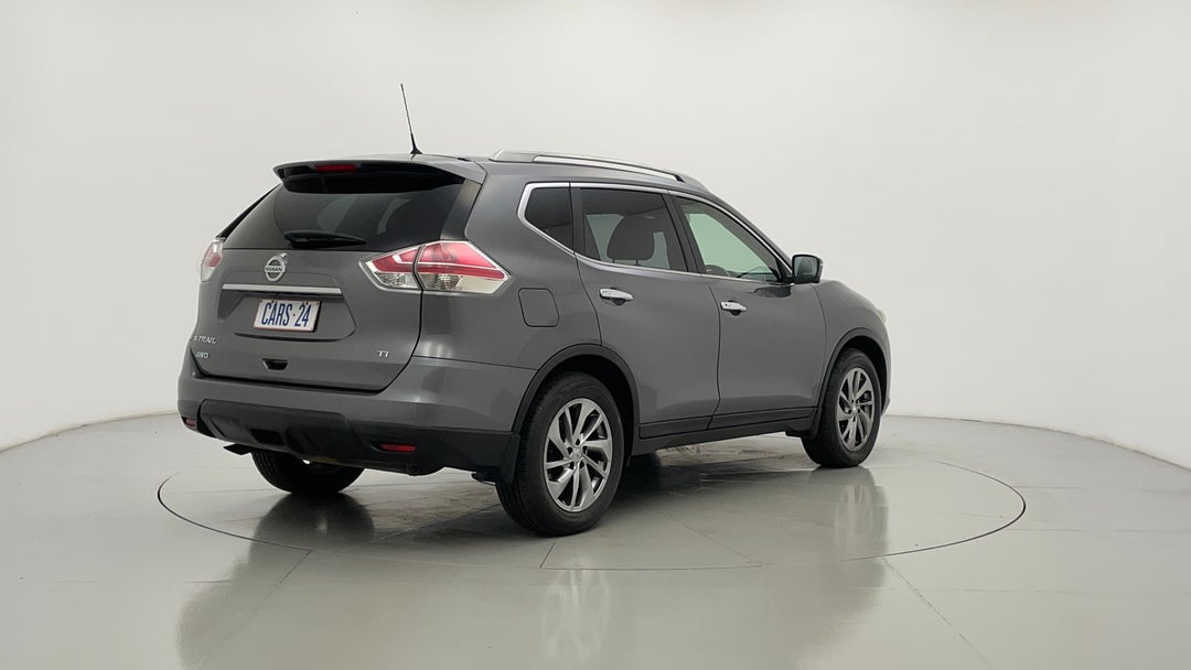 Right Back Diagonal (45- Degree) View