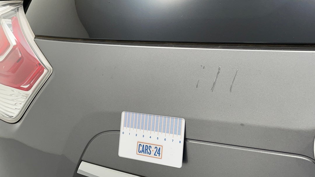 Boot / Tailgate Tailgate Scratch