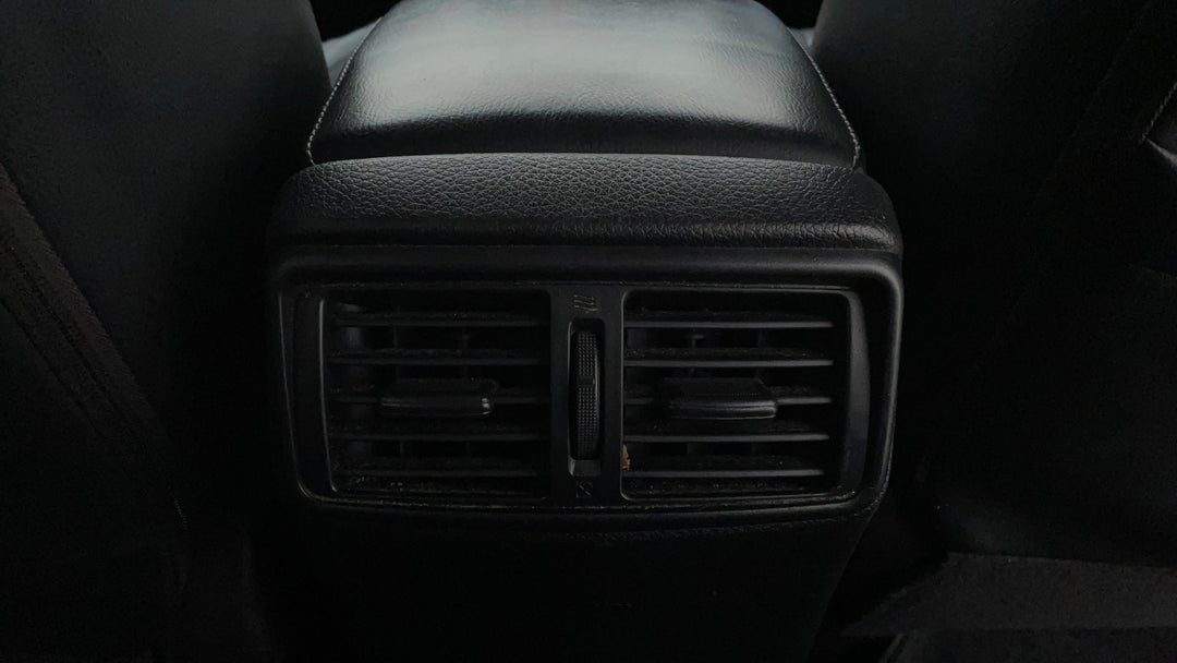 Rear A/C Vent