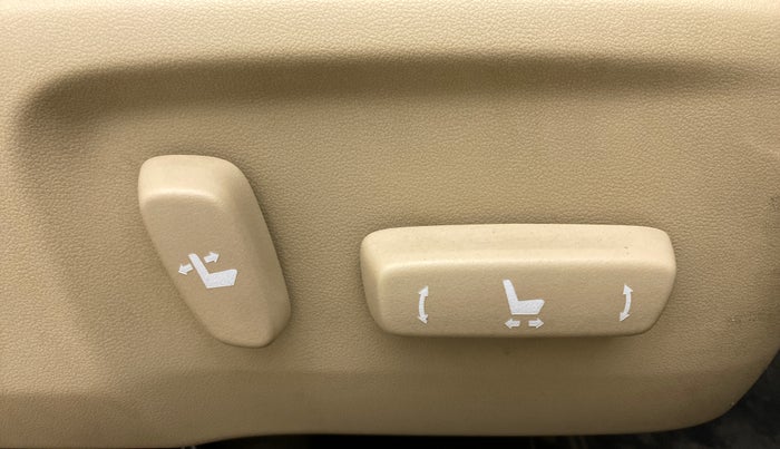 2018 Toyota YARIS VX CVT, Petrol, Automatic, 33,951 km, Electrically Adjustable Driver's Seat