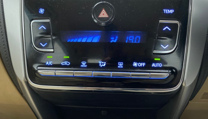 2018 Toyota YARIS VX CVT, Petrol, Automatic, 33,951 km, Automatic Climate Control