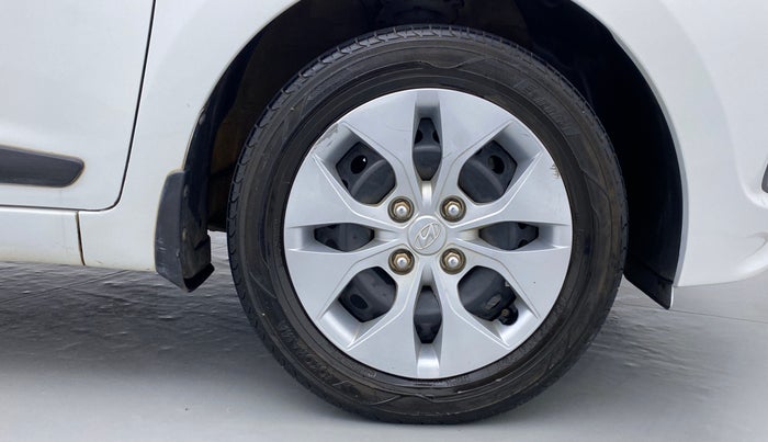 2014 Hyundai Xcent S 1.2, Petrol, Manual, 62,062 km, Right Front Wheel