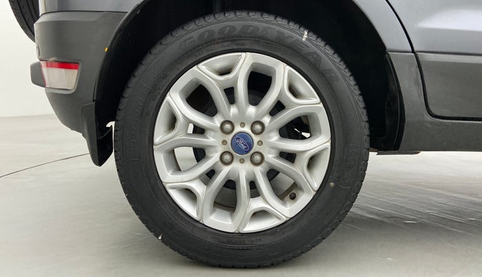 2016 Ford Ecosport 1.5 TITANIUM TI VCT, Petrol, Manual, 28,620 km, Right Rear Wheel