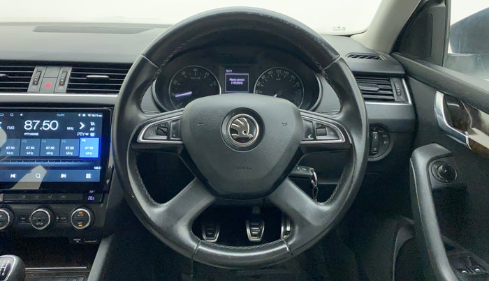 2015 Skoda Octavia AMBITION PLUS 1.4 TSI, Petrol, Manual, 94,128 km, Steering Wheel Close Up