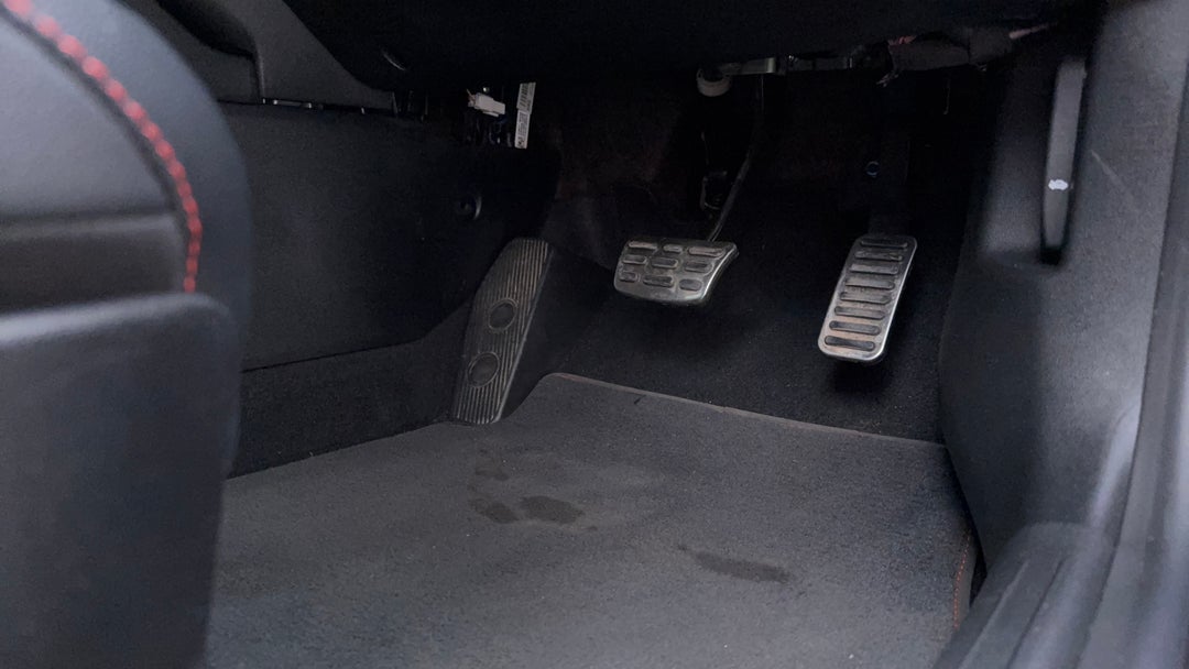 Pedals and Footmat