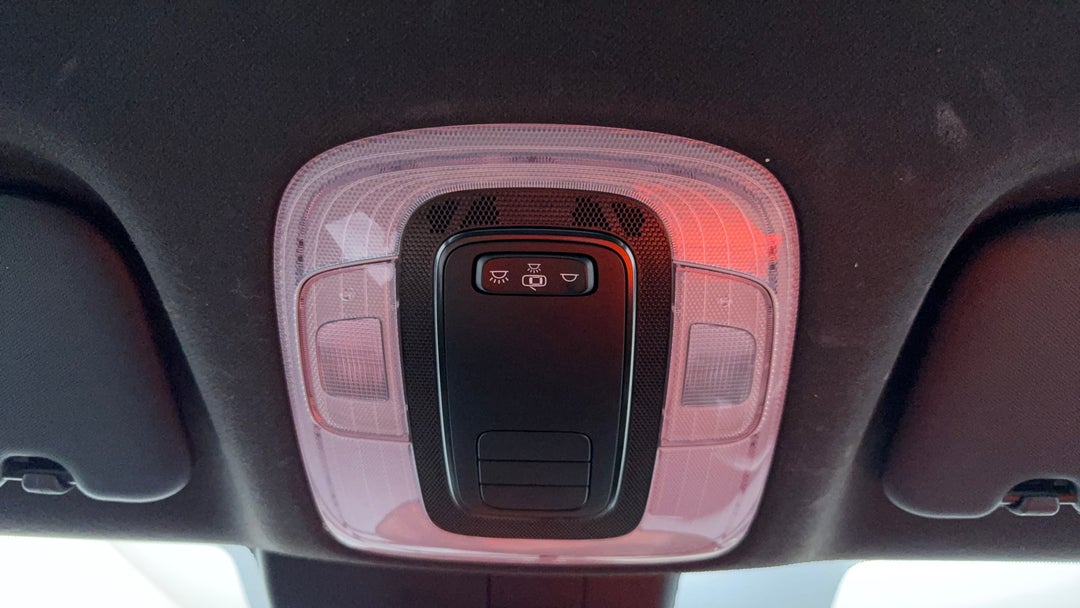 On-Roof Controls/Sunglass holder