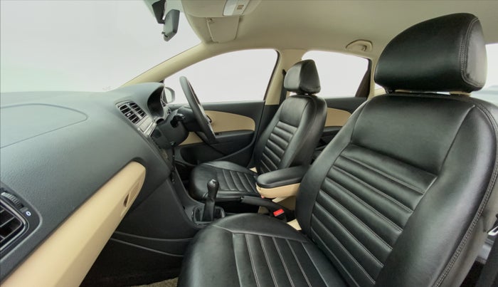 2017 Volkswagen Ameo COMFORTLINE 1.2, Petrol, Manual, 31,597 km, Right Side Front Door Cabin