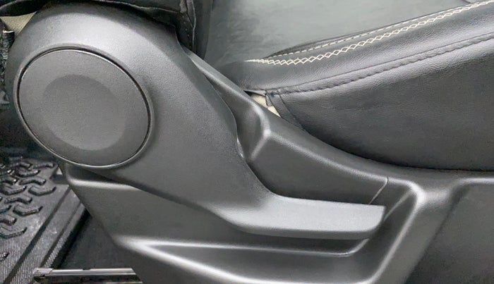 2021 Maruti New Wagon-R VXI 1.2, Petrol, Manual, 15,408 km, Driver Side Adjustment Panel
