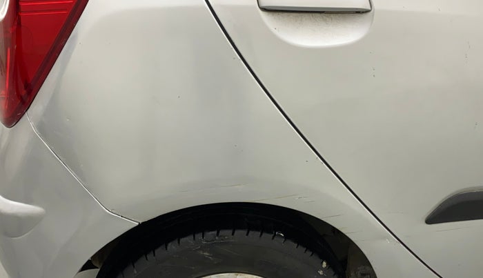 2016 Hyundai i10 SPORTZ 1.1, Petrol, Manual, 82,913 km, Right quarter panel - Minor scratches