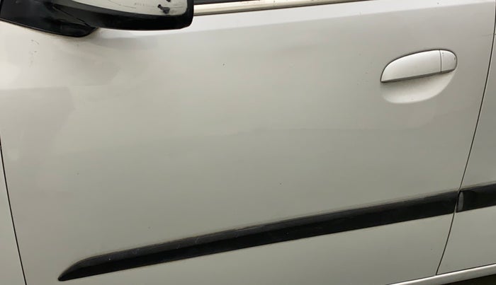 2016 Hyundai i10 SPORTZ 1.1, Petrol, Manual, 82,913 km, Front passenger door - Slightly dented
