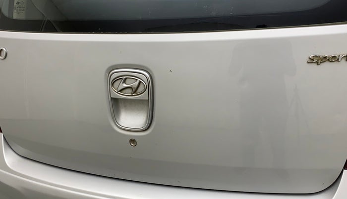 2016 Hyundai i10 SPORTZ 1.1, Petrol, Manual, 82,913 km, Dicky (Boot door) - Slightly dented