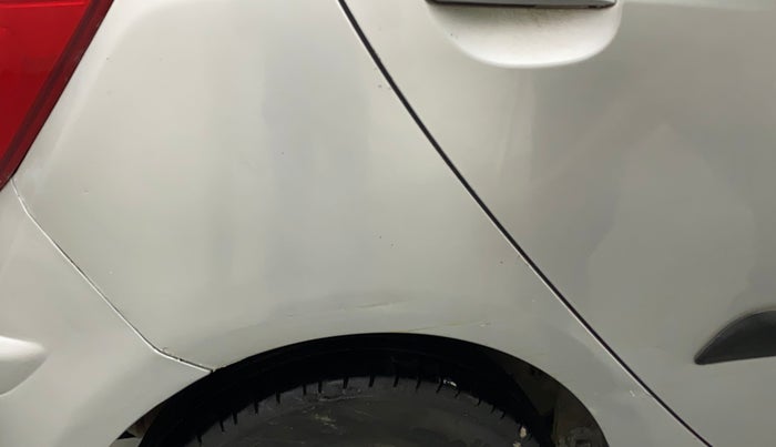 2016 Hyundai i10 SPORTZ 1.1, Petrol, Manual, 82,913 km, Right quarter panel - Slightly dented