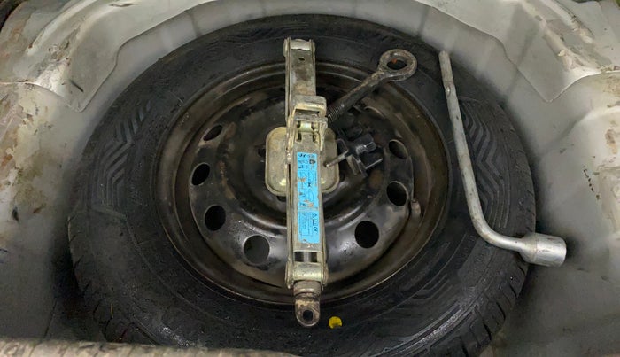 2016 Hyundai i10 SPORTZ 1.1, Petrol, Manual, 82,913 km, Dicky (Boot door) - Tool missing