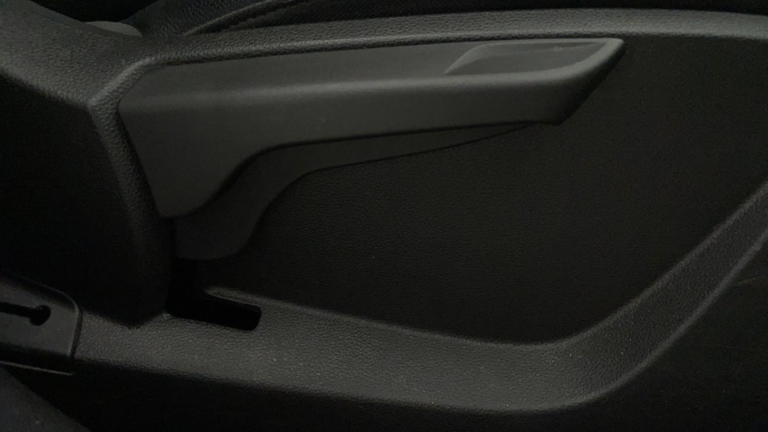 2023 Renault Arkana Zen, Automatic, 62451 km, Drivers Side Adjustment Panel