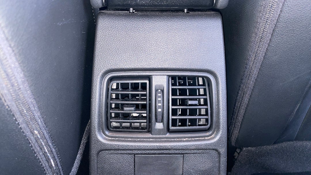 2023 Renault Arkana Zen, Automatic, 62451 km, Rear A/C Vent