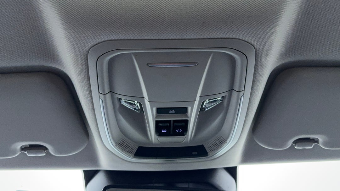 On-Roof Controls/Sunglass holder