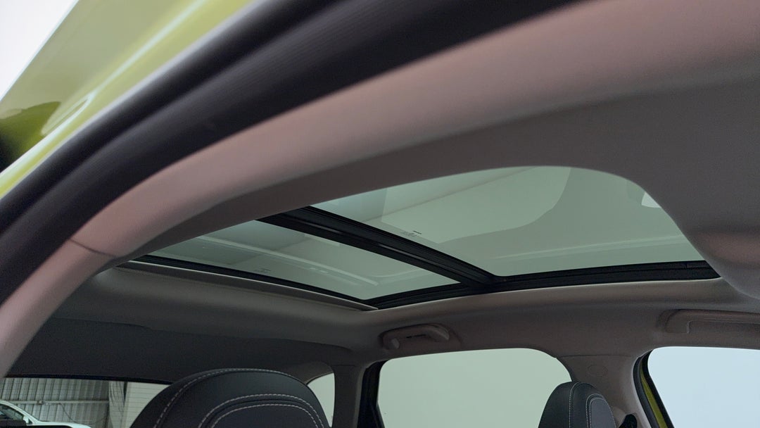 Interior Sunroof/Moonroof