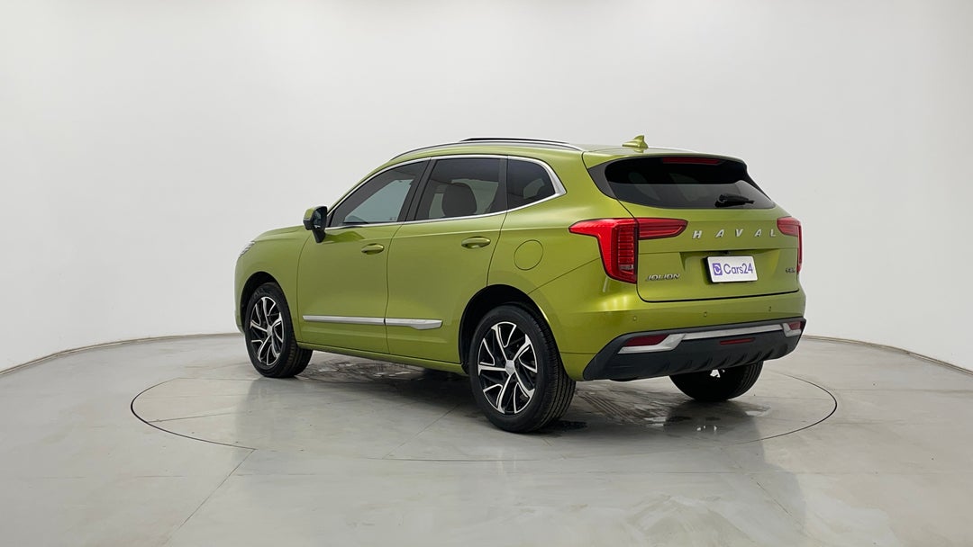 Left Back Diagonal (45- Degree) View