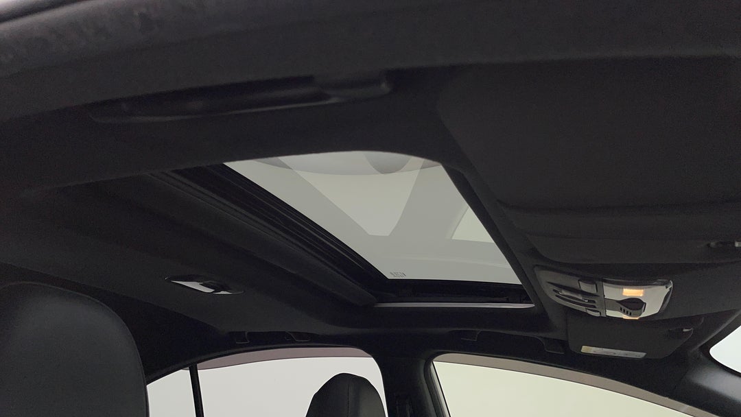 Interior Sunroof/Moonroof