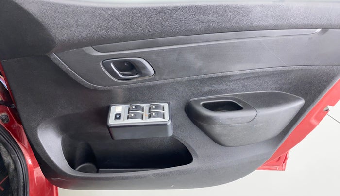 2017 Renault Kwid 1.0 RXL, Petrol, Manual, 13,169 km, Driver Side Door Panels Control