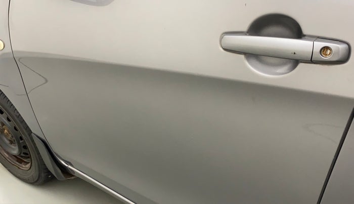 2018 Maruti Celerio VXI CNG, CNG, Manual, 79,923 km, Front passenger door - Slightly dented