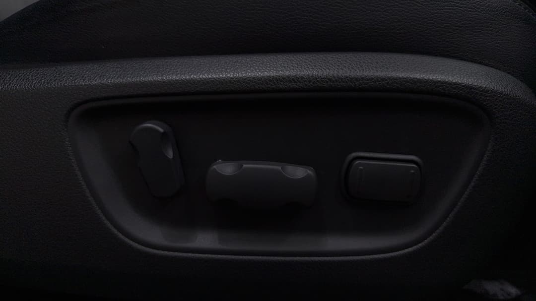 2023 Mitsubishi Pajero Sport Exceed (4WD) 7 Seat, Automatic, 22845 km, Drivers Side Adjustment Panel