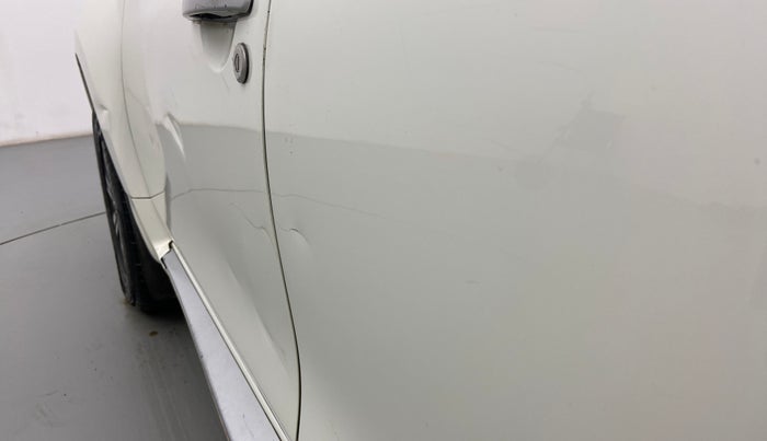 2014 Nissan Terrano XV PREMIUM 110 PS DEISEL, Diesel, Manual, 86,787 km, Rear left door - Slightly dented