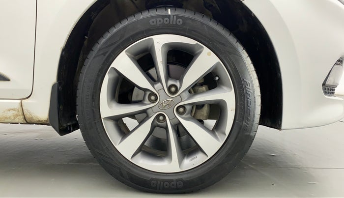 2016 Hyundai Elite i20 ASTA 1.2 (O), Petrol, Manual, 34,230 km, Right Front Wheel
