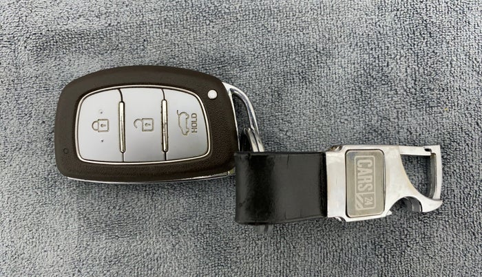 2016 Hyundai Elite i20 ASTA 1.2 (O), Petrol, Manual, 34,230 km, Key Close Up